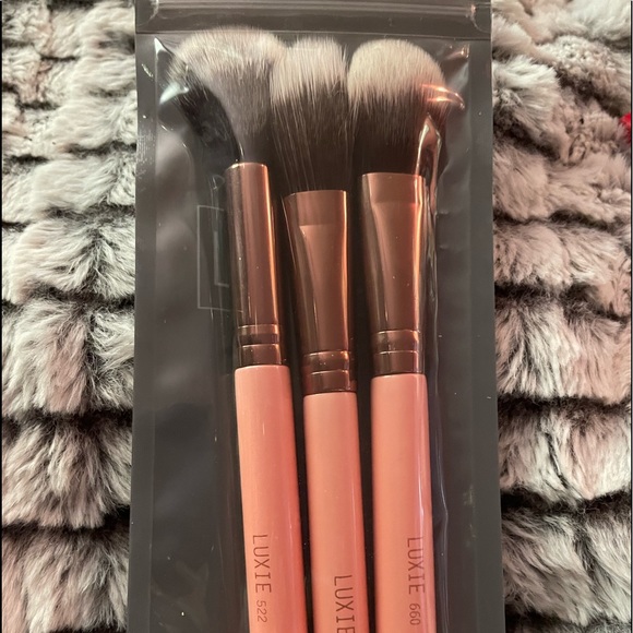 ⭐️⭐️FREE WITH ANY PURCHASE. JUST ADD TO BUNDLE. ⭐️⭐️ - Picture 1 of 2